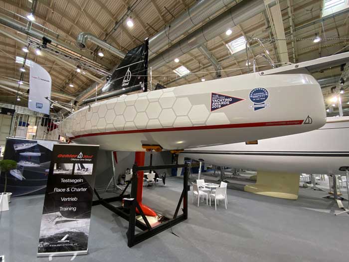 Segelyacht auf der Hamburg-Boat-Show