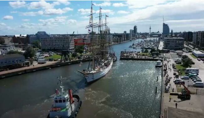 schulschiff-deutschland-in-bremerhaven